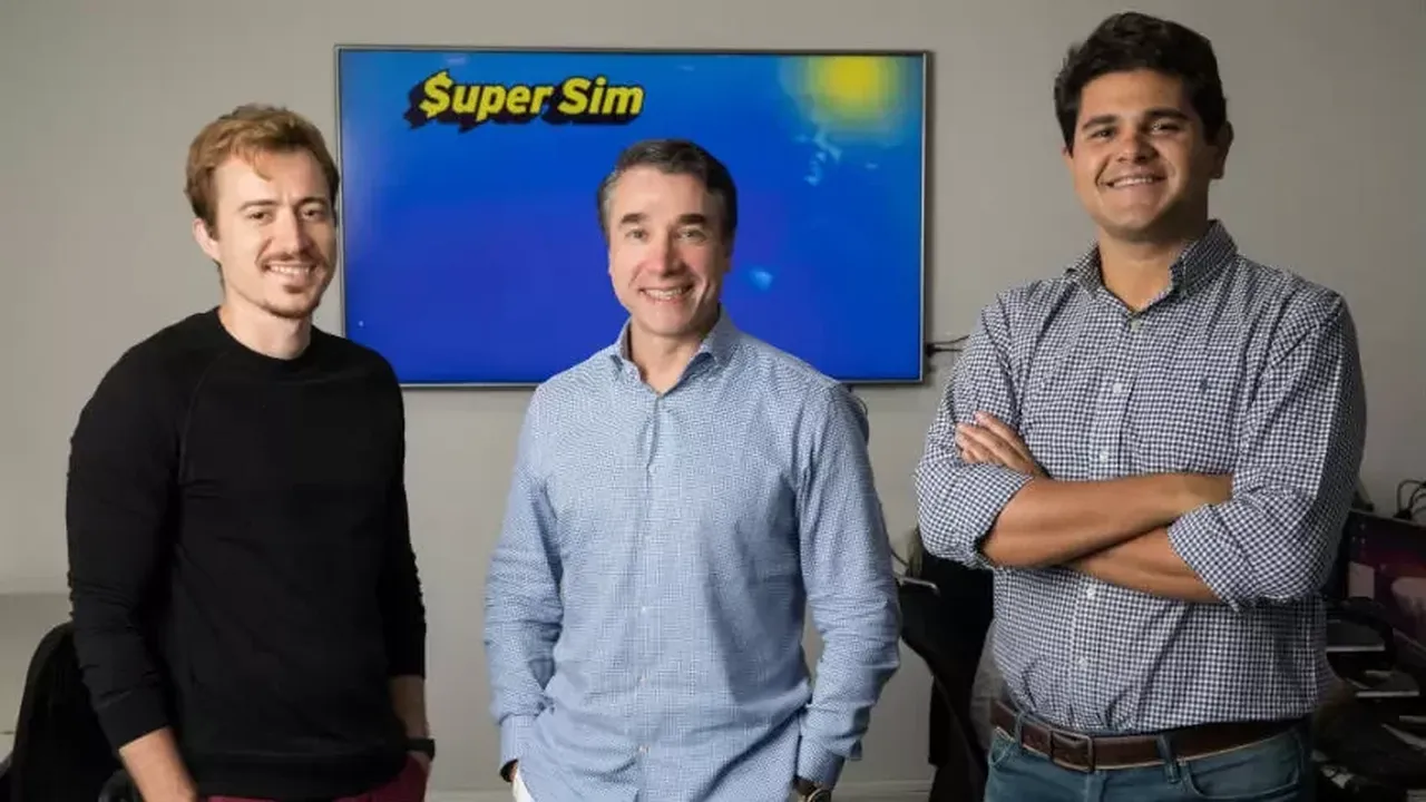 SuperSim e PayJoy viabiliza emprestimos pessoais para clientes sem acesso a credito